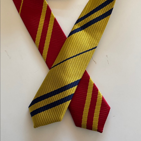 Harry Potter Gryffindor and Hufflepuff House Ties - Picture 10 of 12